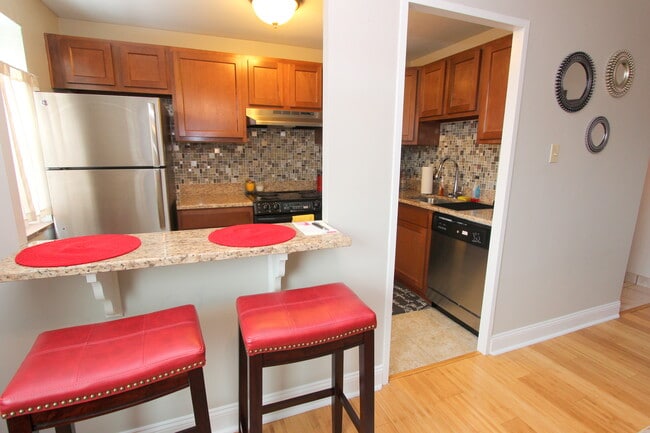 Regency Court - Apartments on Fifth