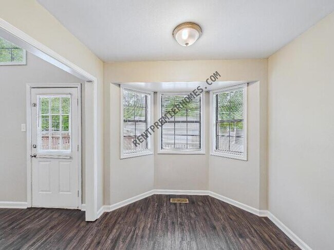 Foto del edificio - 303 May St