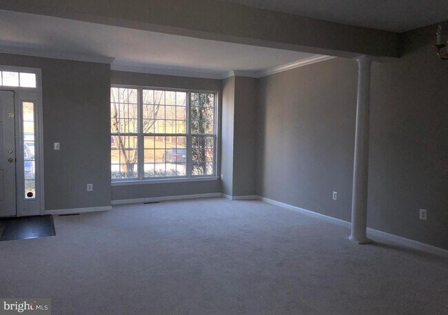 Foto del edificio - 2925 Rotterdam Loop