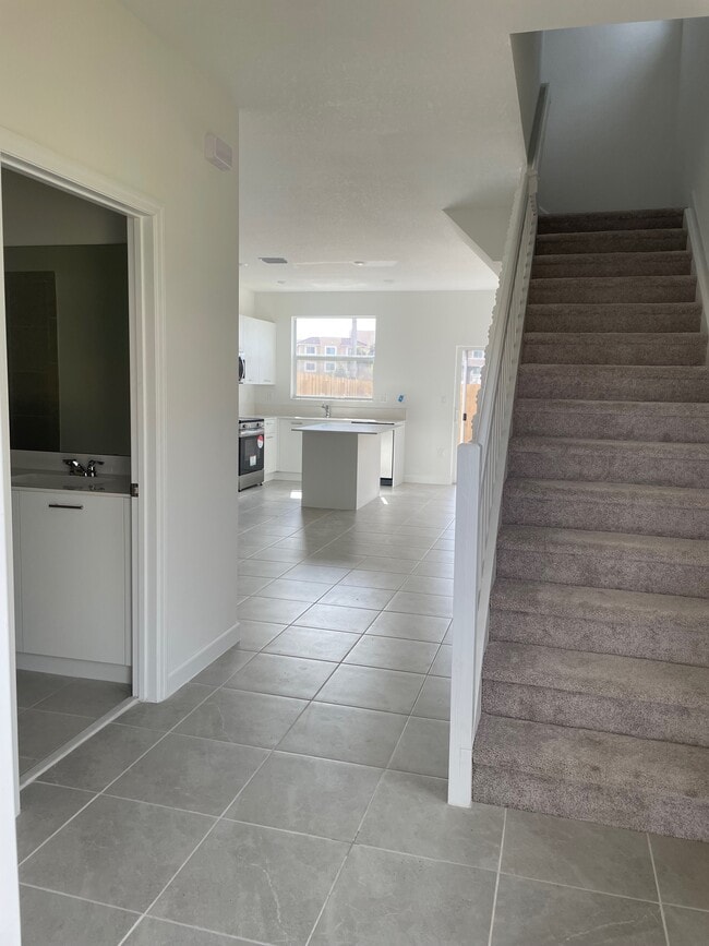 Foto del edificio - 12075 NW 24th Ct