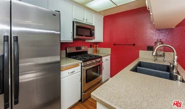 Building Photo - 1245 Ramona Dr