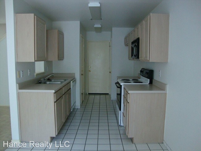 Building Photo - 3 br, 2.5 bath House - 6035 Norse St.