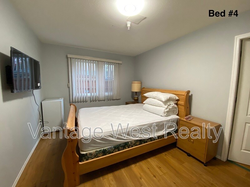 Photo principale - 453-453 Morrison Ave