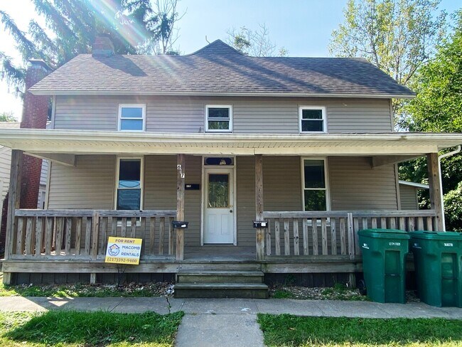 Building Photo - 617 W Calhoun