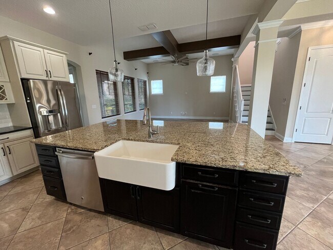Building Photo - Amazing Lake Nona 4 bedroom house with Lau...