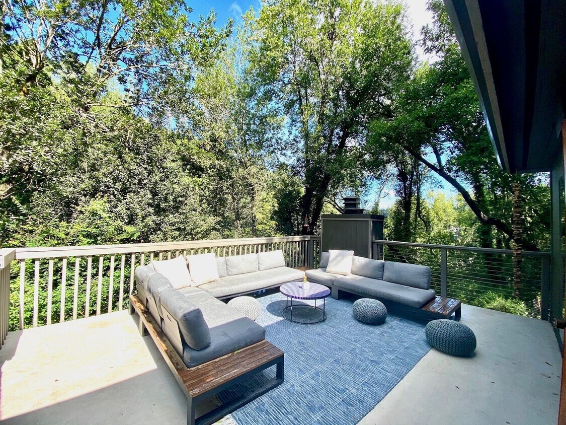 Foto principal - Beautiful 5 Bedroom Mill Valley Home Close...