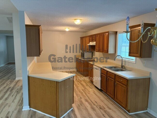 Foto del edificio - 3161 Glen Hollow Dr