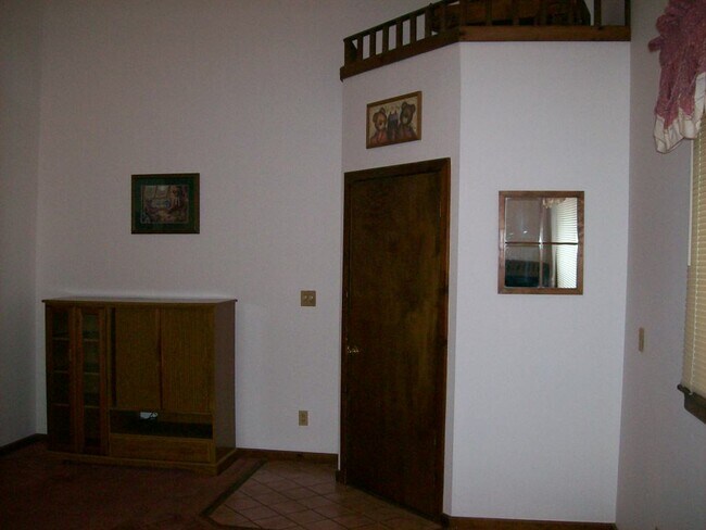 Foto del edificio - 1403 Lake Ariel Hwy