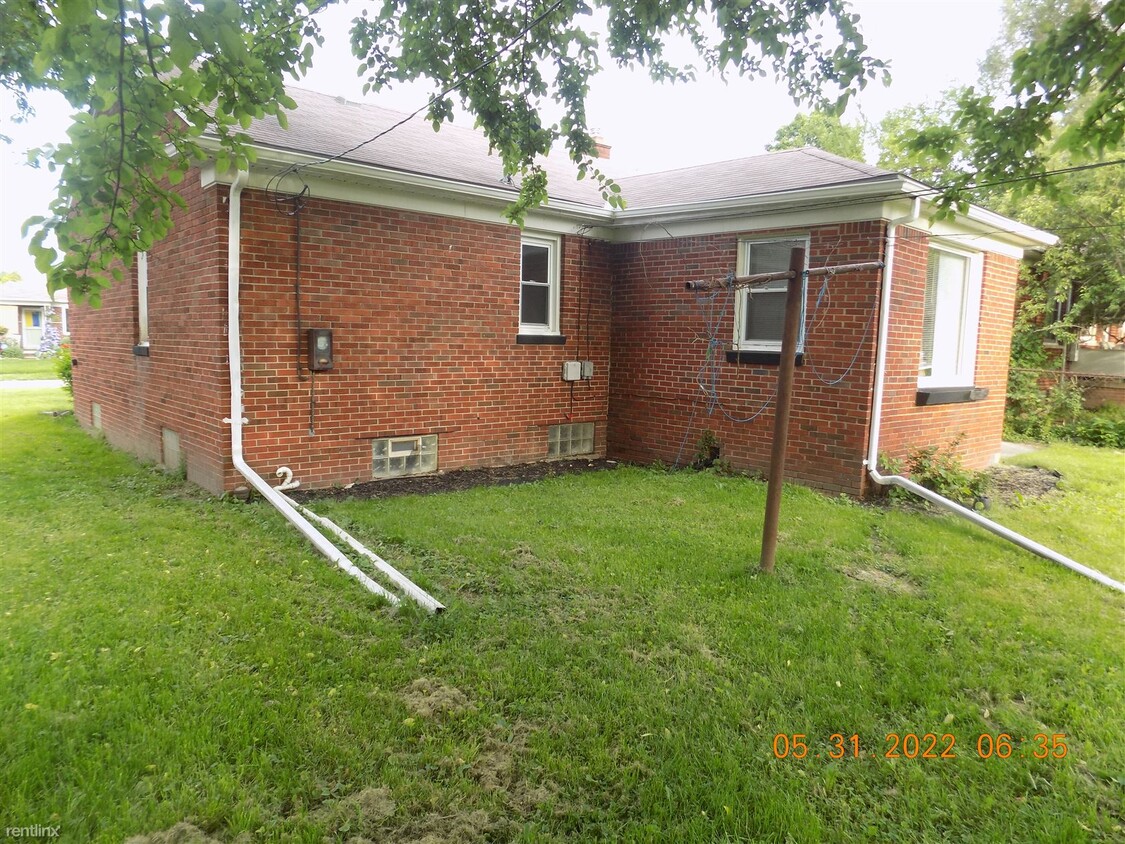 Building Photo - 3 br, 1.5 bath House - 20913 Behrendt Ave