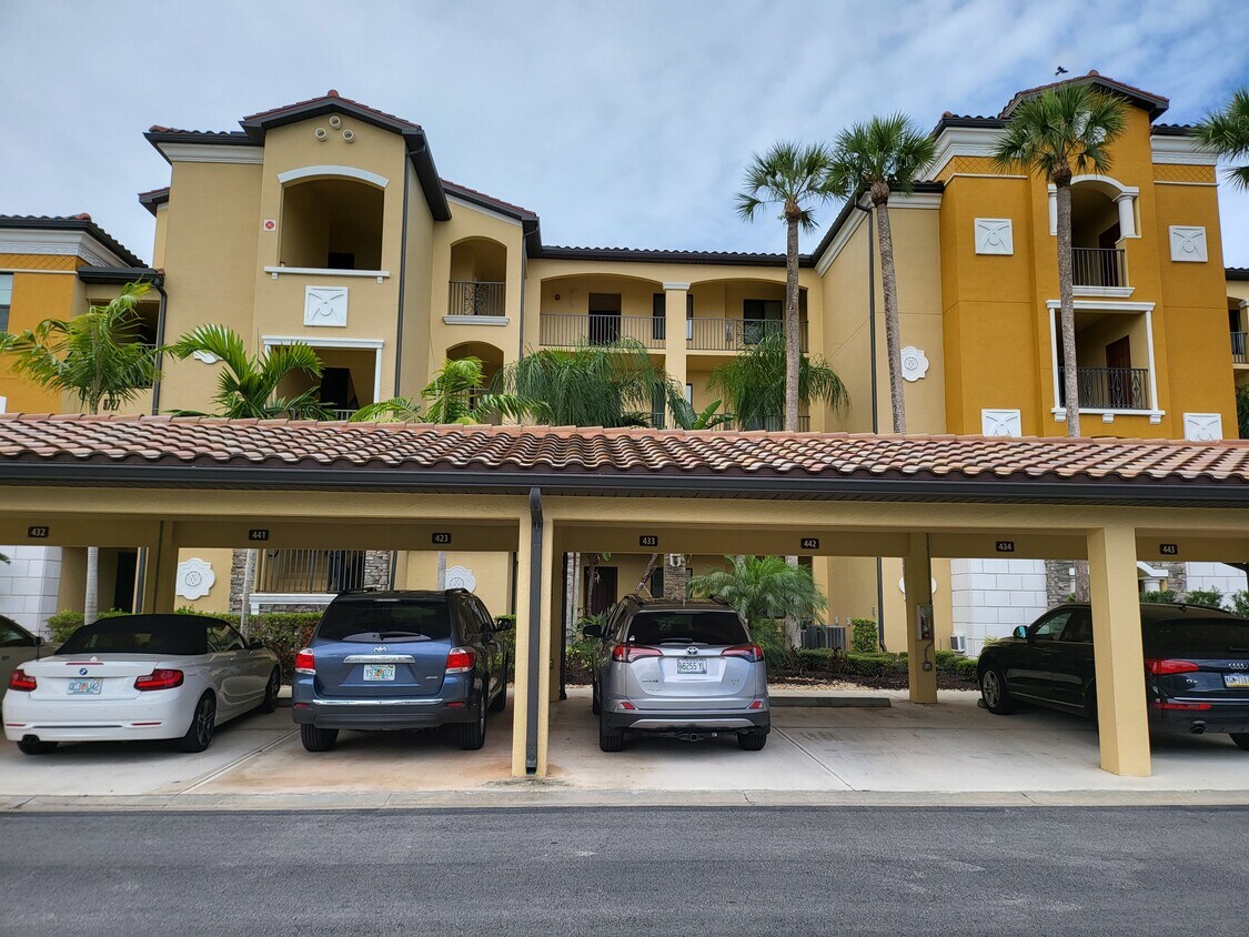 Treviso Bay - 9727 Acqua Ct