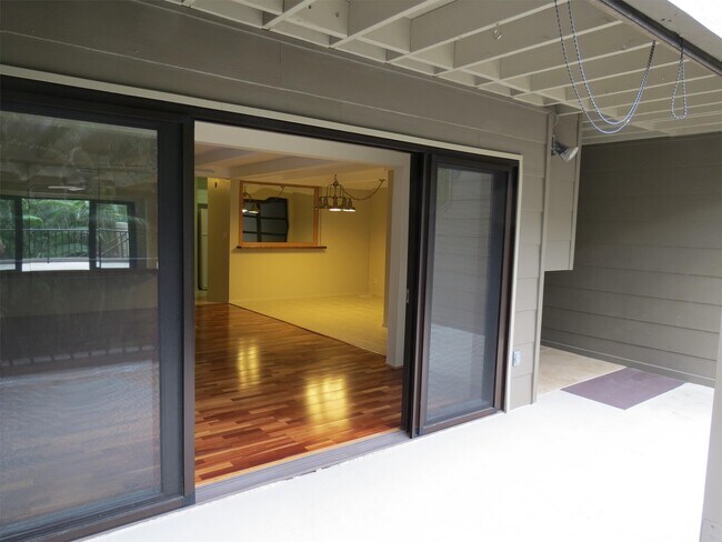 Foto del edificio - 45-995-995 Wailele Rd