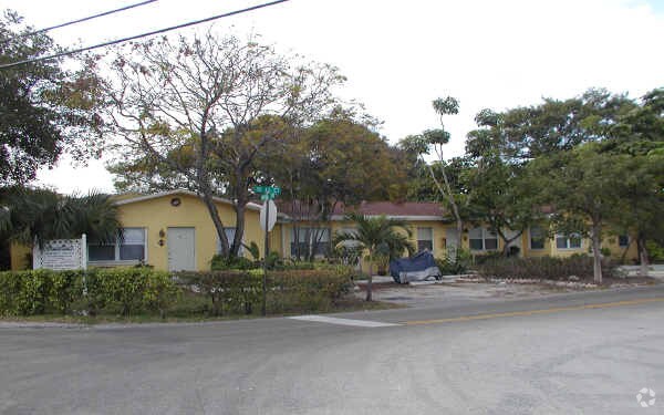 Foto del edificio - 1229 Miami Rd
