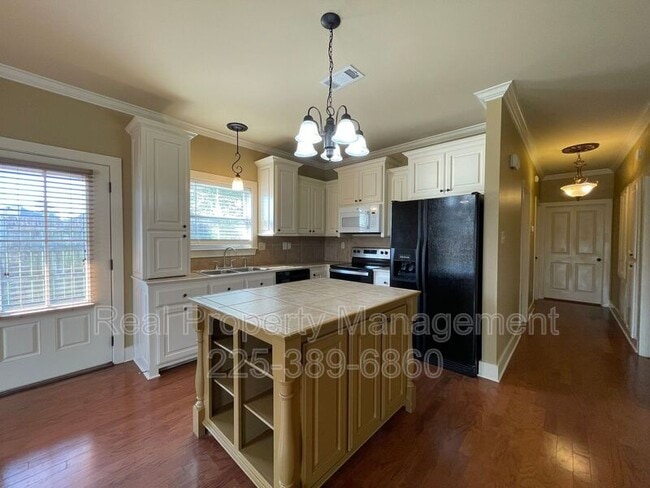 Building Photo - 15155 LA-44