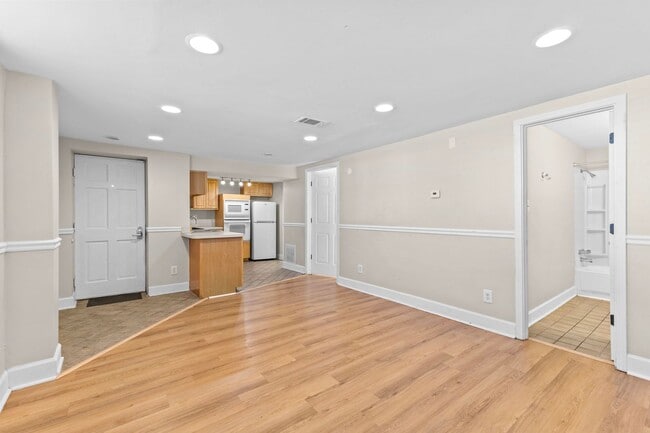 Photo - 3534 E Fall Creek Pkwy N Dr Apartment