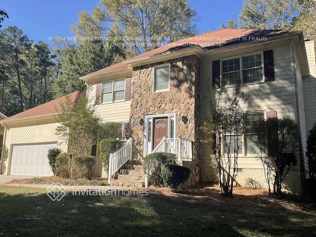 Building Photo - 2498 Quentin Dr