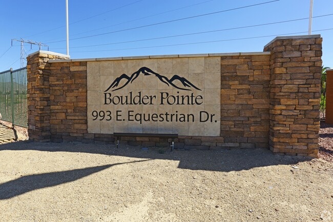 Building Photo - Boulder Pointe