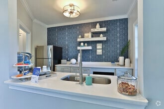 Building Photo - Crestmont at Thornblade