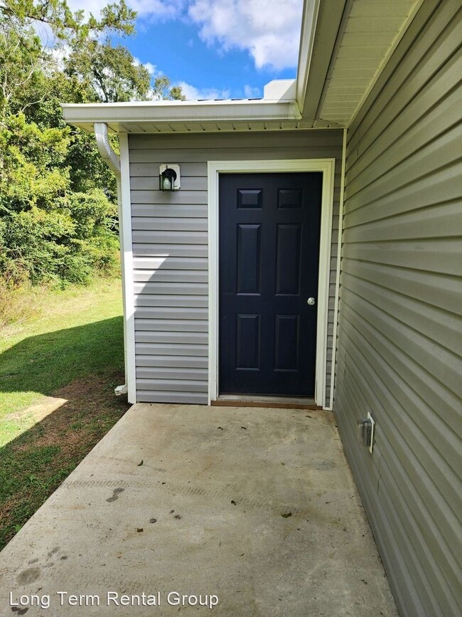 Building Photo - 2 br, 1 bath House - 13222 Wisconsin Stree...