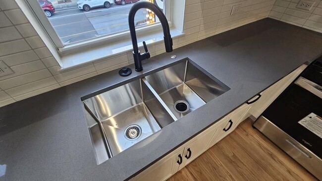 Foto del edificio - 2 bedroom in Chicago IL 60640