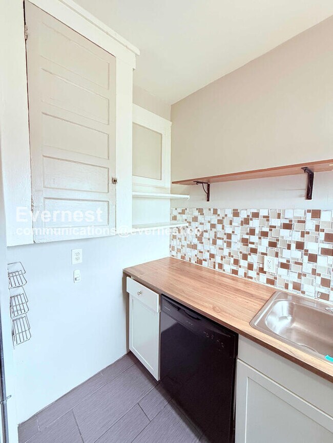 Foto del edificio - 504 Westminster St