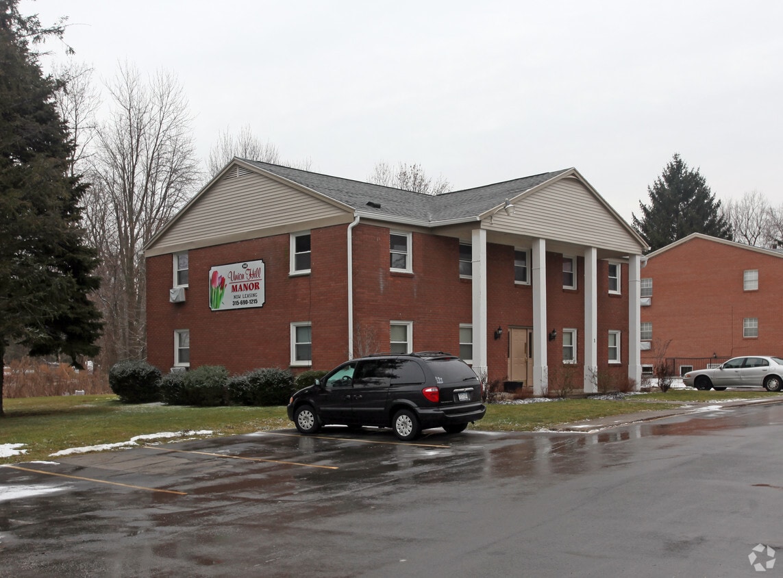 Union Hill Manor Apartments in Ontario, NY