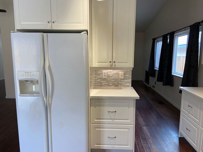 Foto del edificio - Sparks Single Story Home - 4 Bedrooms (Reed HS, Mendive MS, Whitehead ES)