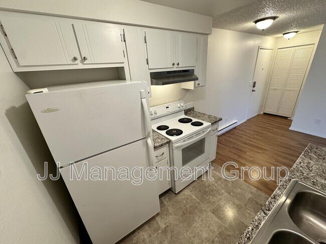 Foto del edificio - 1723 W 8th Ave