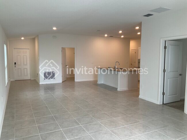 Building Photo - 1151 Peach Crk Dr