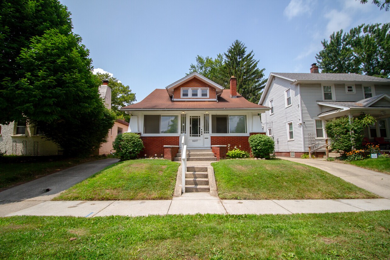 Primary Photo - 4607 Overland Pky
