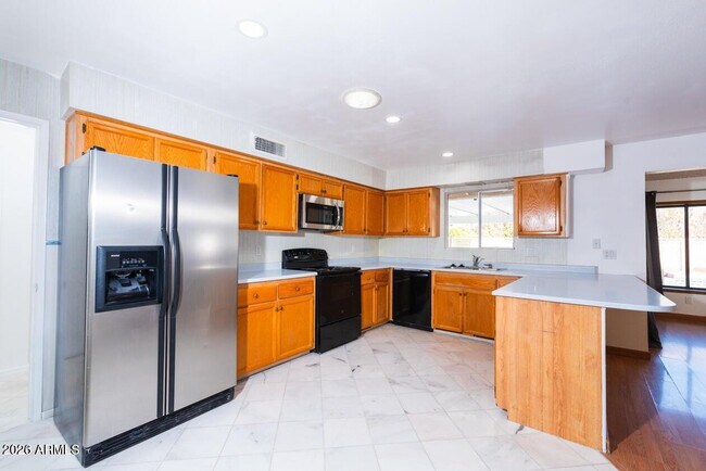 Foto del edificio - 320 E Ellis Dr