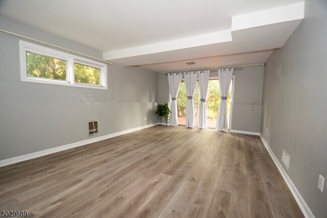 Foto del edificio - 1181 Puddingstone Rd