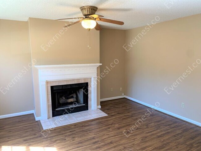 Building Photo - 2169 Cheshire Dr