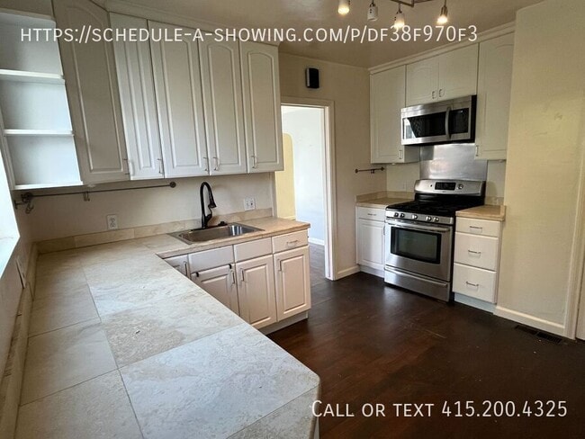 Building Photo - 1605 Elmwood Ave