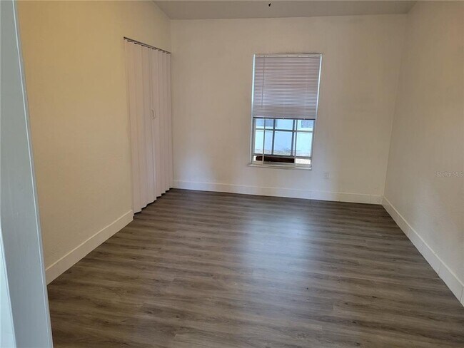 Building Photo - 1121 Pinellas St