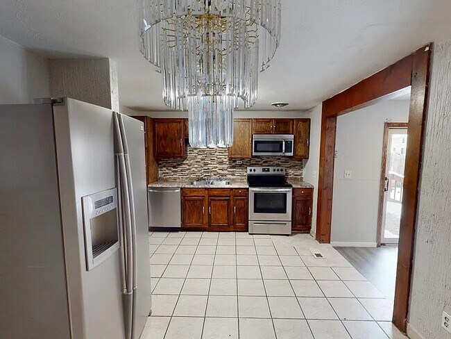 Foto del edificio - 3737 Whitegate Dr