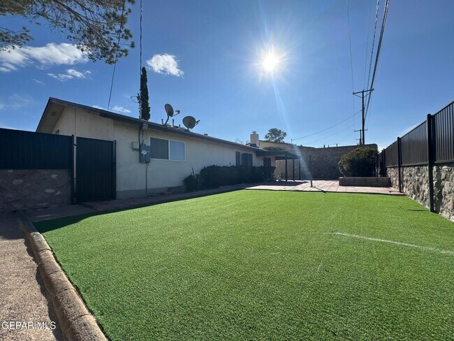 Foto del edificio - 147 Belvidere St