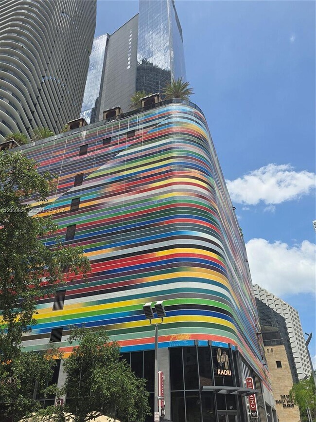 Foto del edificio - 801 S Miami Ave