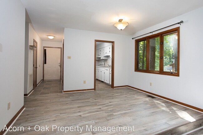 Building Photo - 2 br, 2 bath House - 5644 Thea Lane, B