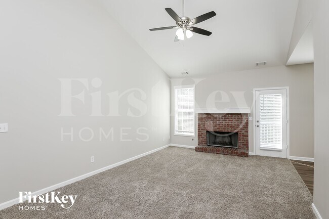 Building Photo - 731 Mallard Dr