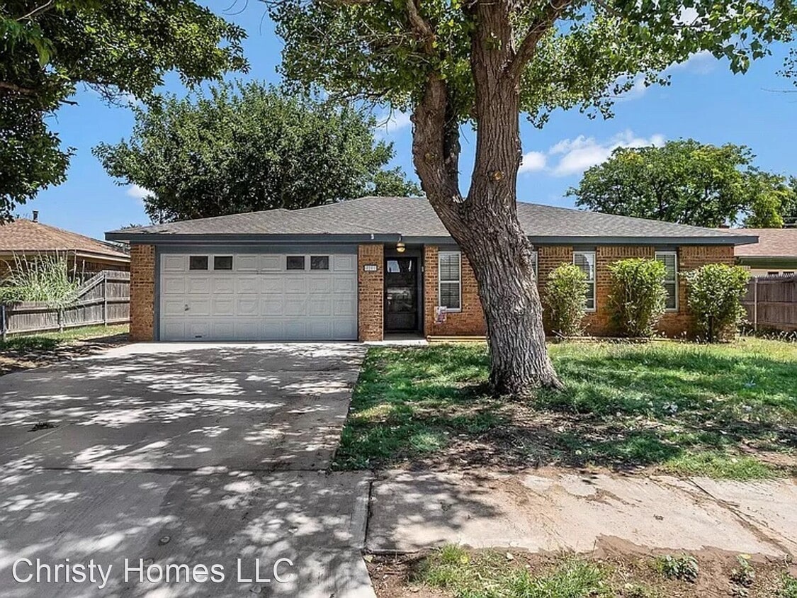3 br, 2 bath House 8201 Lamount Dr House Rental in Amarillo, TX