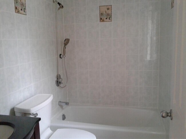 2.5 Full Bath - 5836 254th St