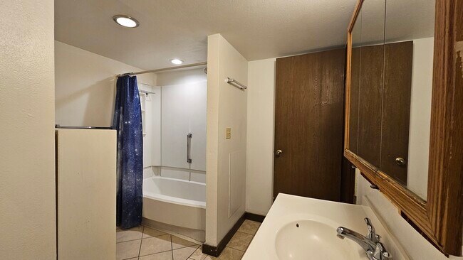 Foto del edificio - 102 N 9th St