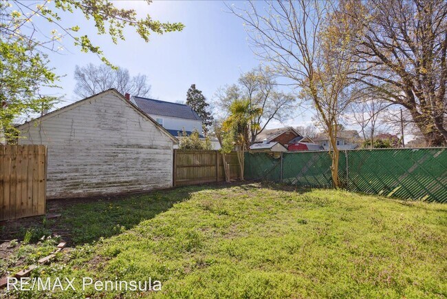 Building Photo - 3 br, 2 bath House - 108 Kelly Avenue E