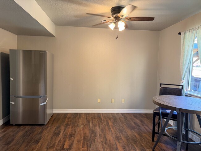 Foto del edificio - 24527 Appian Ridge