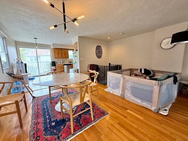 Building Photo - 43 Edenfield Ave