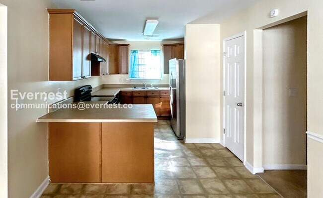 Building Photo - 3930 Caylan Cove