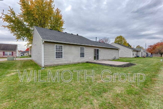 Building Photo - 8520 Lincoln Ct