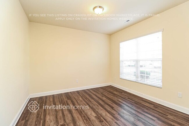 Foto del edificio - 9849 Maywine Cir