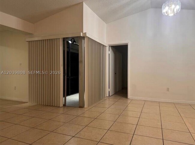 Building Photo - 819 NE 214th Ln