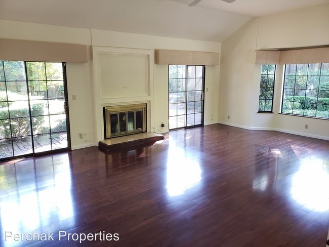Building Photo - 2 br, 2 bath House - 909 Mountain View Drive
